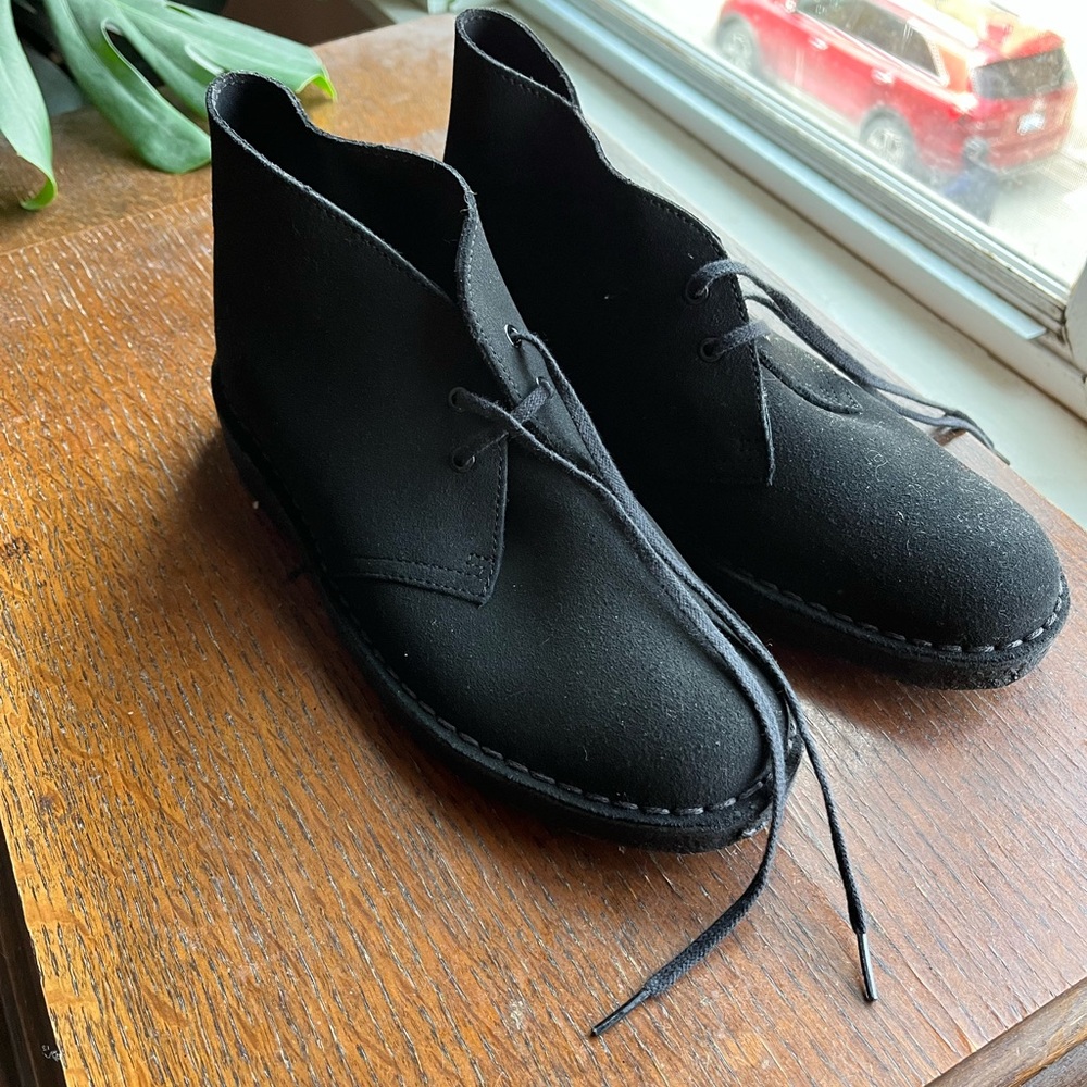 Black Desert Boots